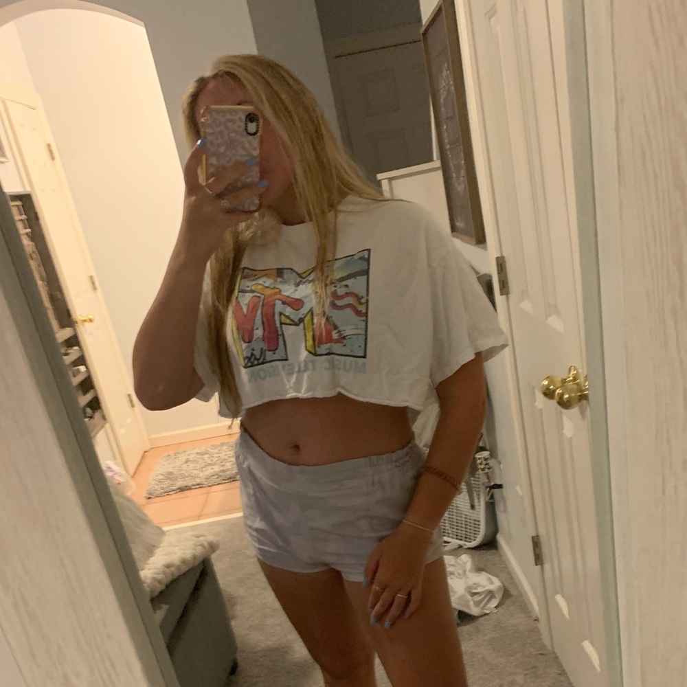 mtv vintage crop tee!